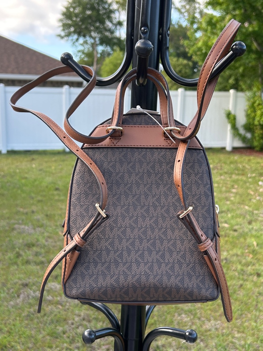 NWT $398 Michael Kors CONVERTIBLE extra small backpack, brown - Picture 4 of 15
